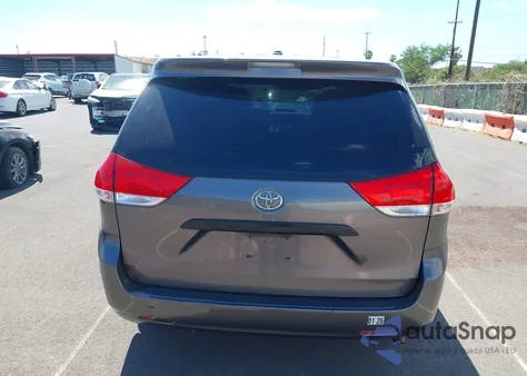 2012 Toyota Sienna Le 8 Passenger из США, поврежденный, VIN 5TDKA3DC4CS010219